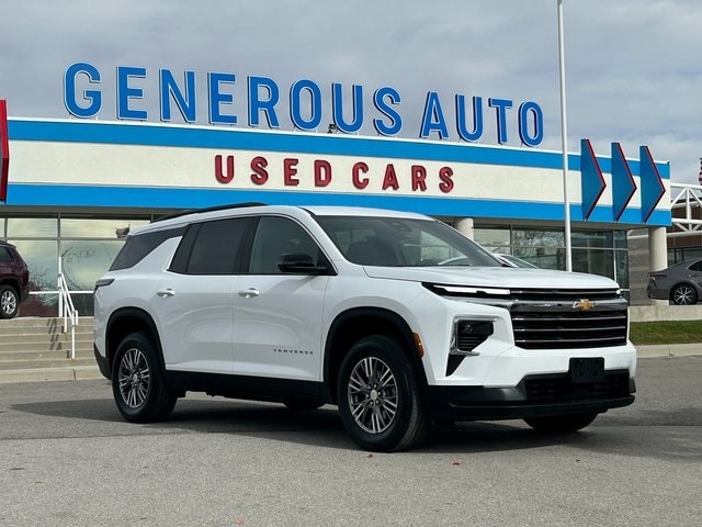2025 Chevrolet Traverse LT's photo