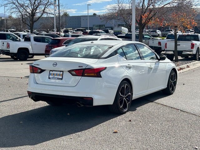2024 Nissan Altima 2.5 SR photo 3