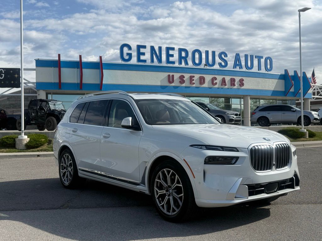 2026 BMW X7 xDrive40i's photo