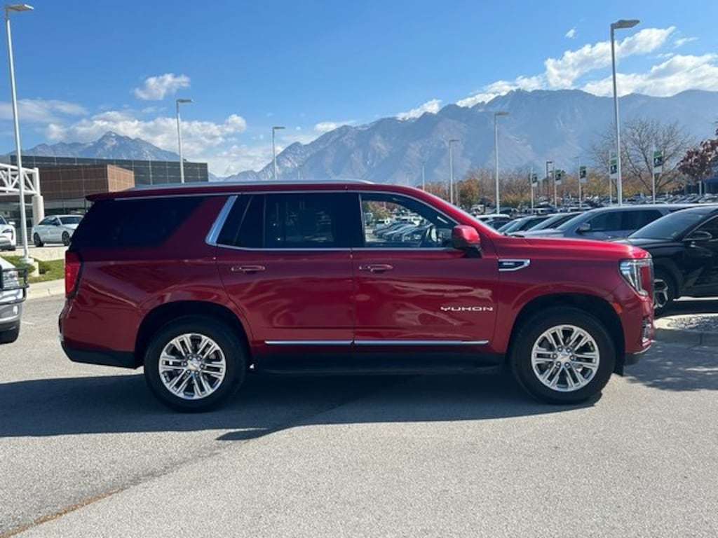 Used 2023 GMC Yukon SLT SUV