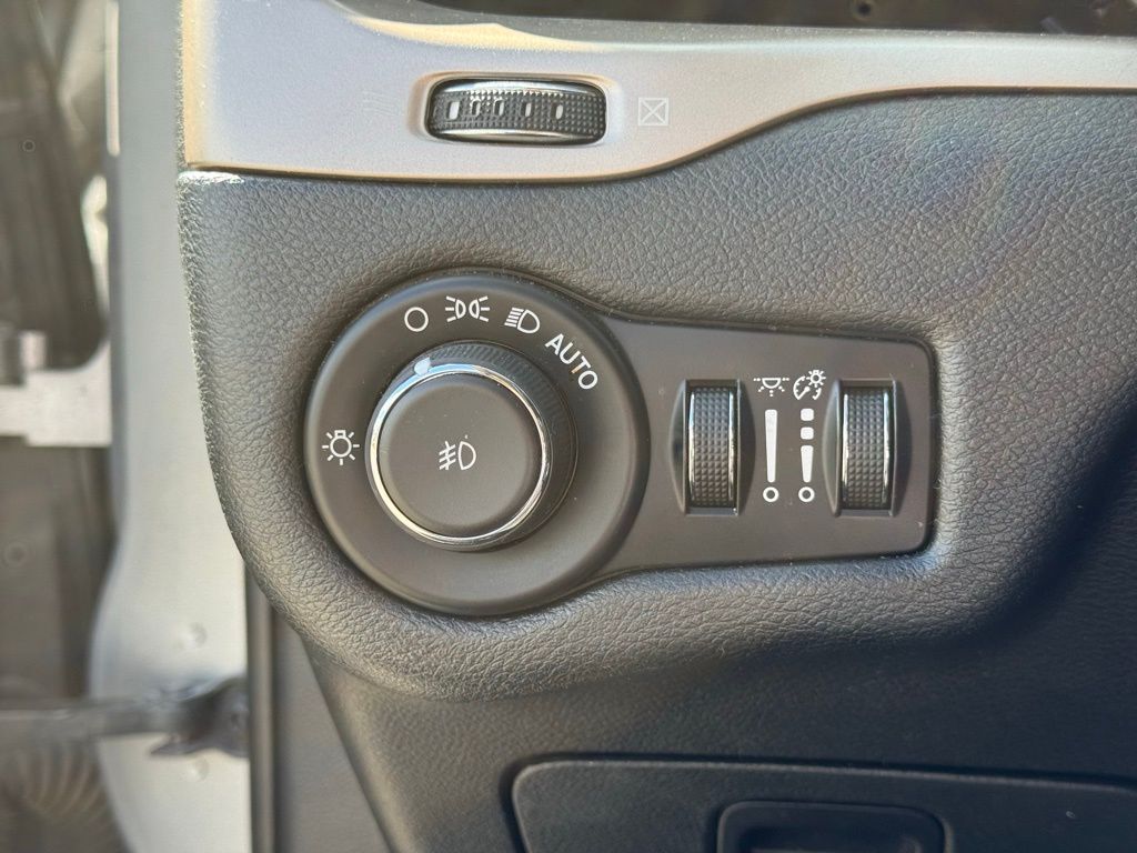 View 16