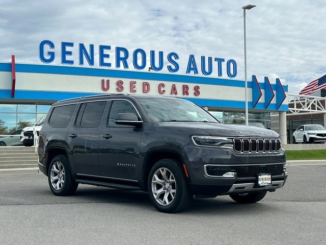 2022 Jeep Wagoneer Series II's photo