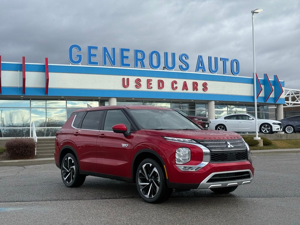 2025 Mitsubishi Outlander Plug-in Hybrid SE S-AWC's photo
