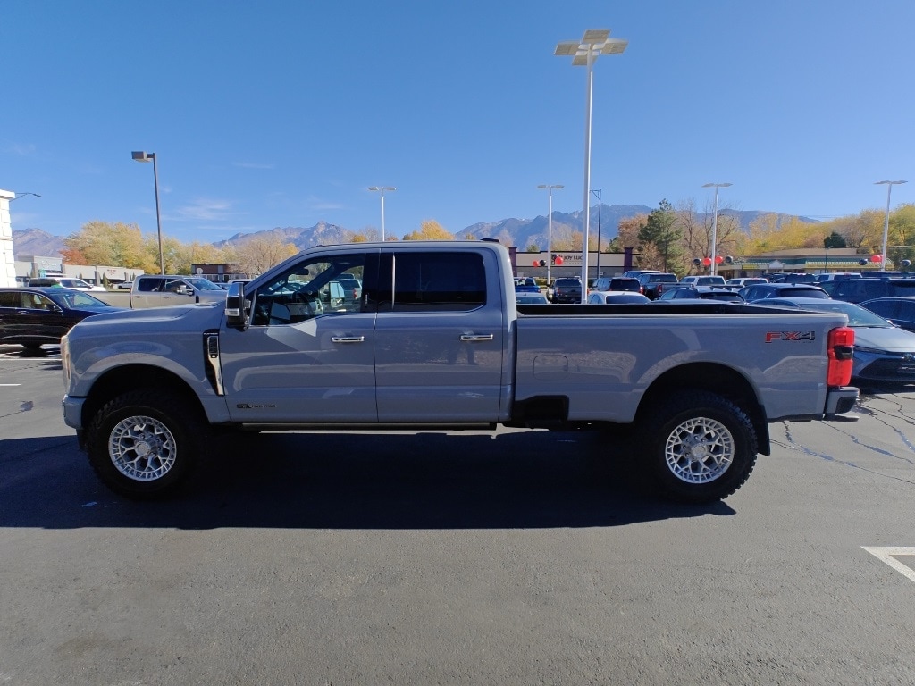 Used 2024 Ford F-250SD Platinum Truck