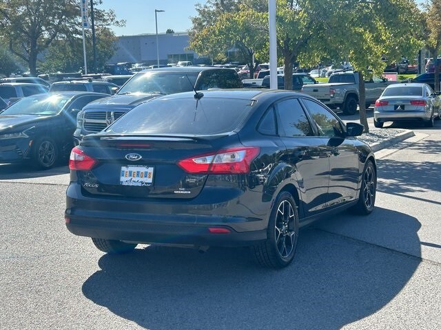 2013 Ford Focus SE photo 3