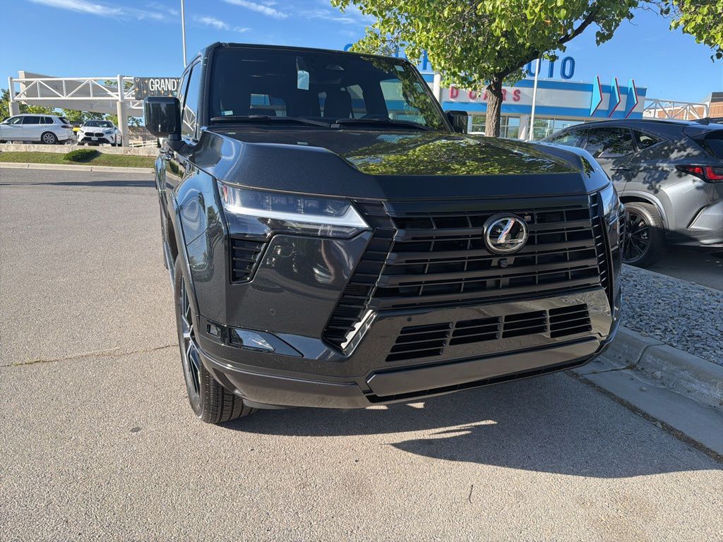 2026 Lexus GX 460 550 Premium's photo