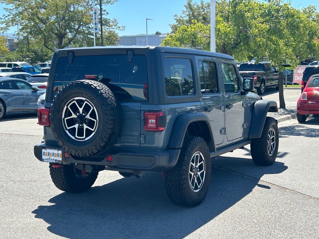 2024 Jeep Wrangler Rubicon photo 3