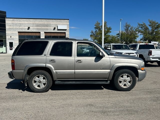 2001 Chevrolet Tahoe LT photo 2