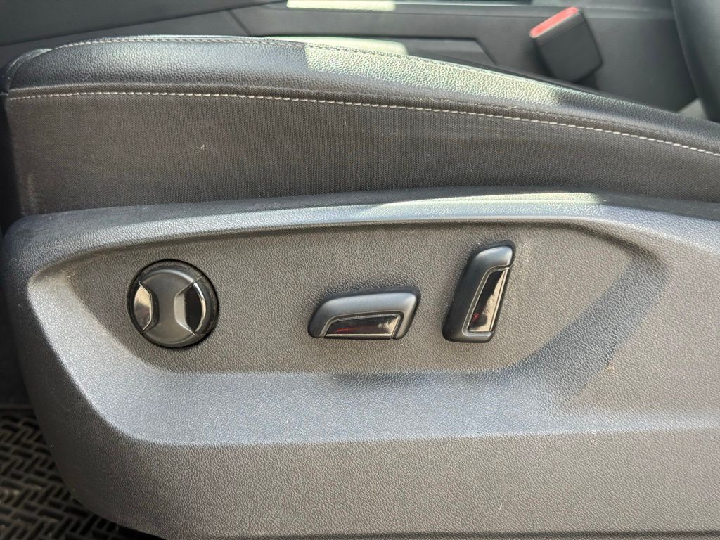2019 Volkswagen Atlas SE w/Tech - Photo 12