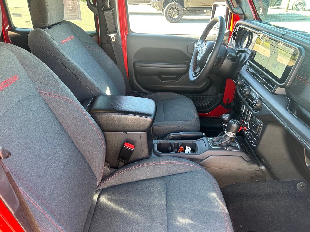 2024 Jeep Wrangler 4-Door Rubicon - Photo 33