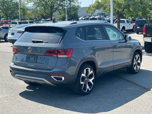 2023 Volkswagen Taos SEL photo 3