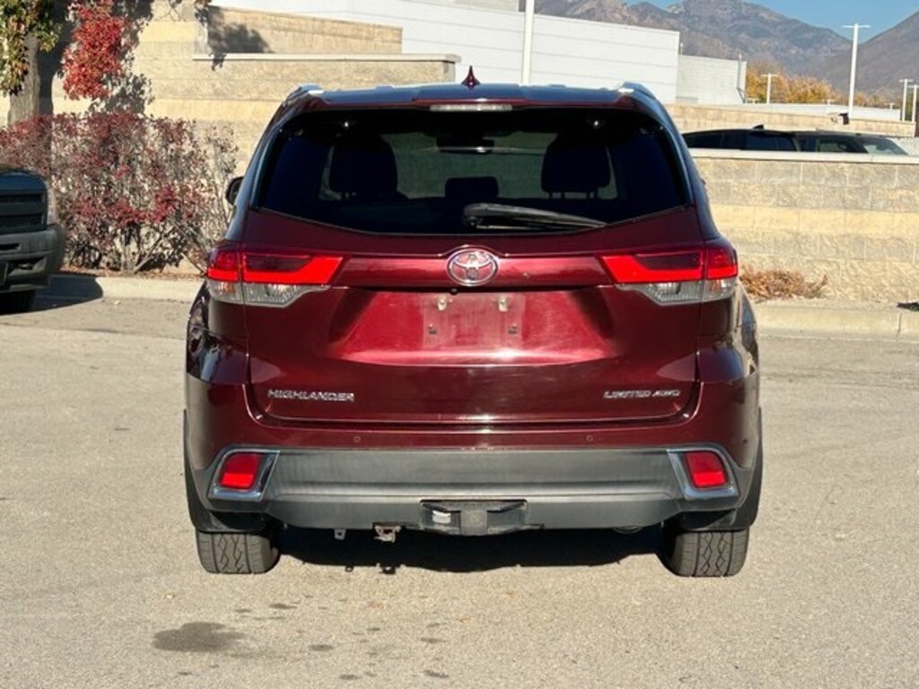 Used 2017 Toyota Highlander SUV