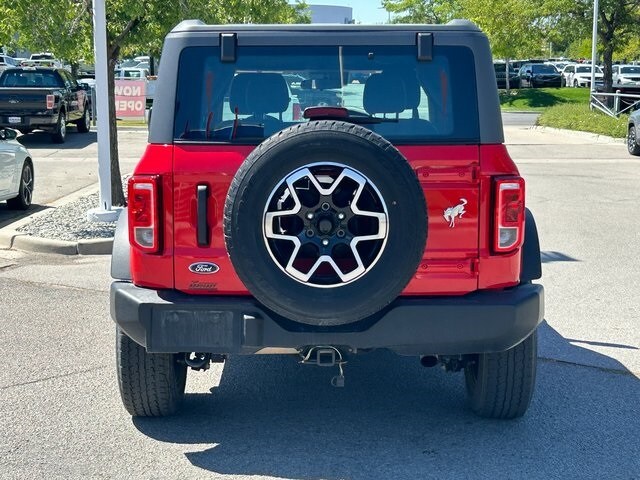 2022 Ford Bronco Outer Banks photo 3