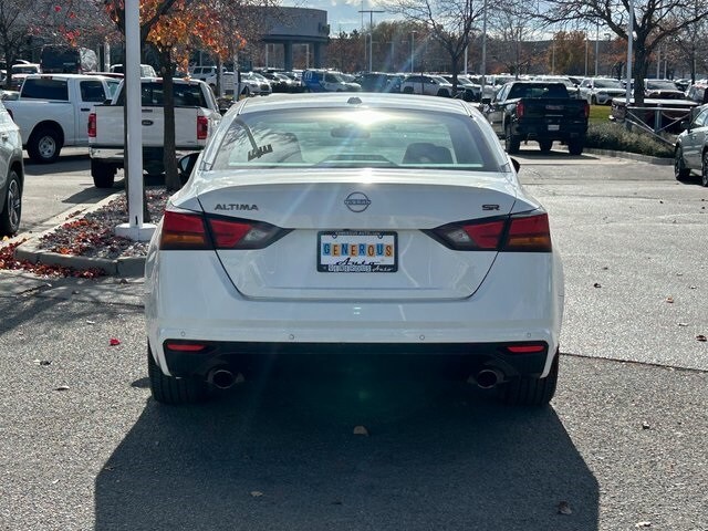 2024 Nissan Altima 2.5 SR photo 4