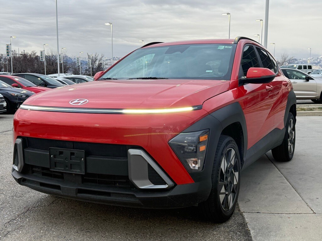 2024 Hyundai Kona SEL photo 3