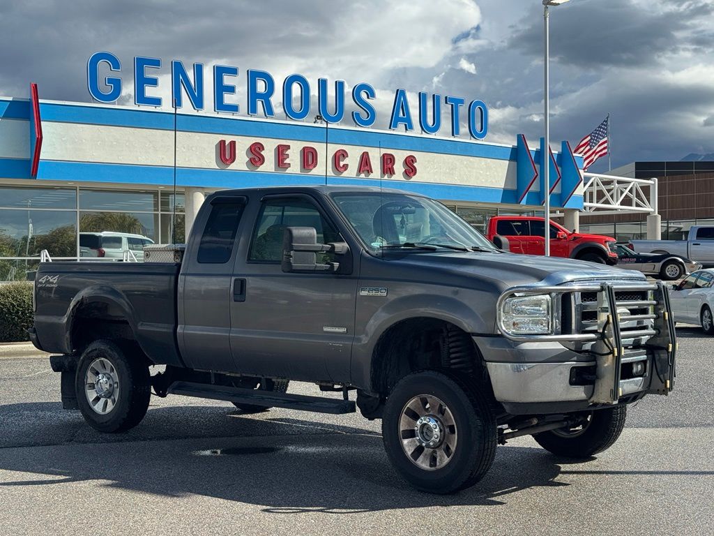 2006 Ford F-250SD XLT Truck