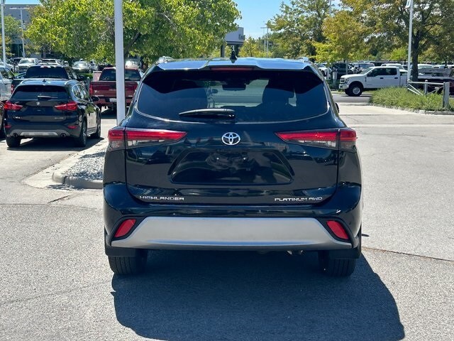 2021 Toyota Highlander Platinum photo 4