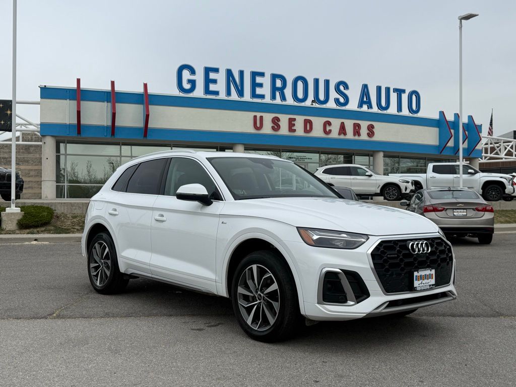 2024 Audi Q5 45 Premium Plus's photo