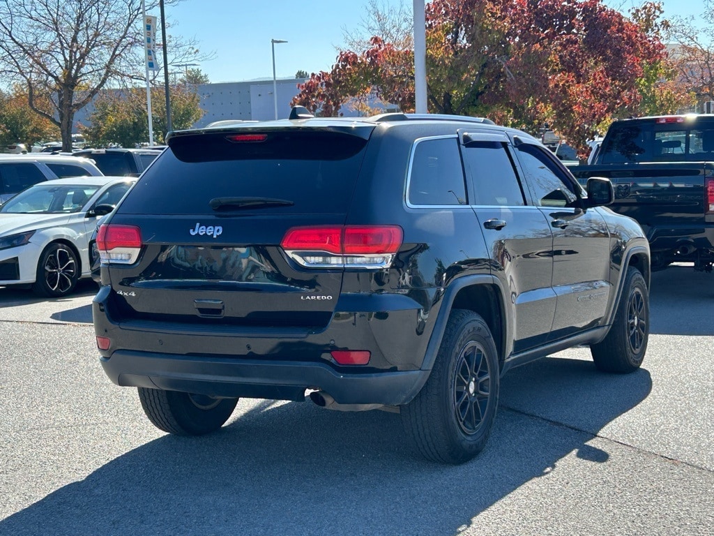 Used 2018 Jeep Grand Cherokee Laredo 4x4 SUV