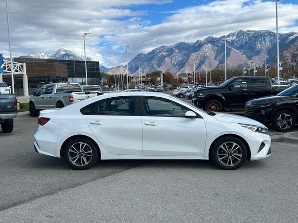 Used 2023 Kia Forte LXS Sedan