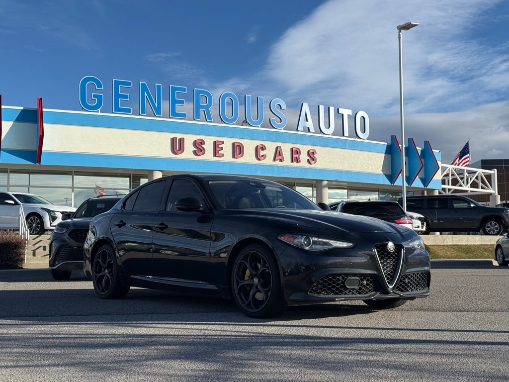 2018 Alfa Romeo Giulia Ti Sport's photo