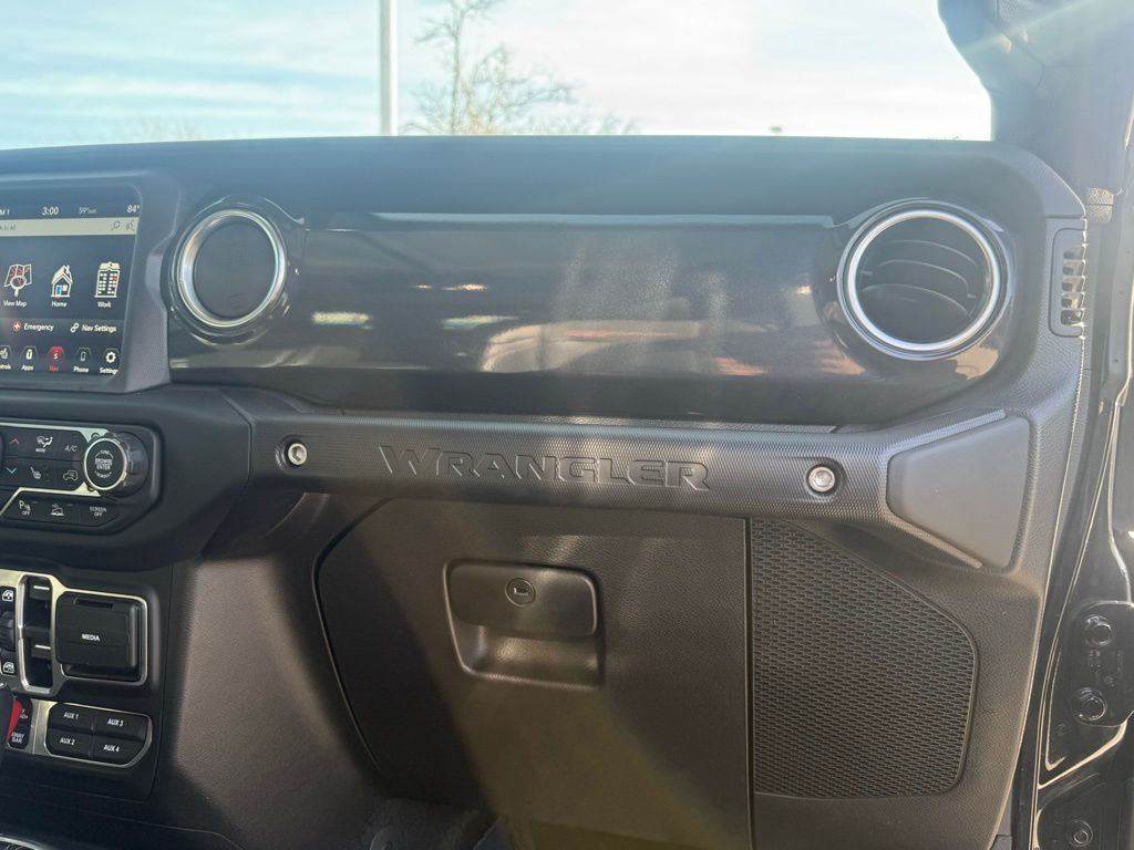 2023 Jeep Wrangler 4-Door Rubicon 392 - Photo 27