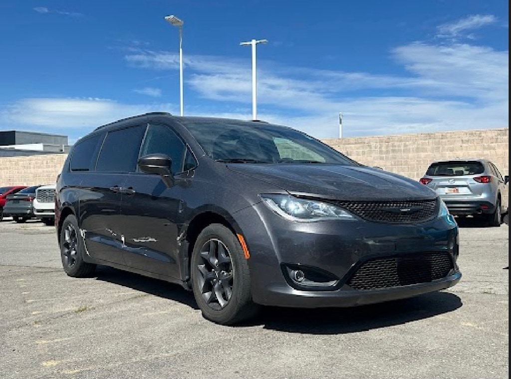 2019 Chrysler Pacifica Touring L Plus