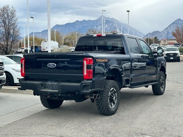 2023 Ford F-250 photo 3