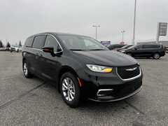 2026 Chrysler Pacifica SELECT AWD Passenger Van