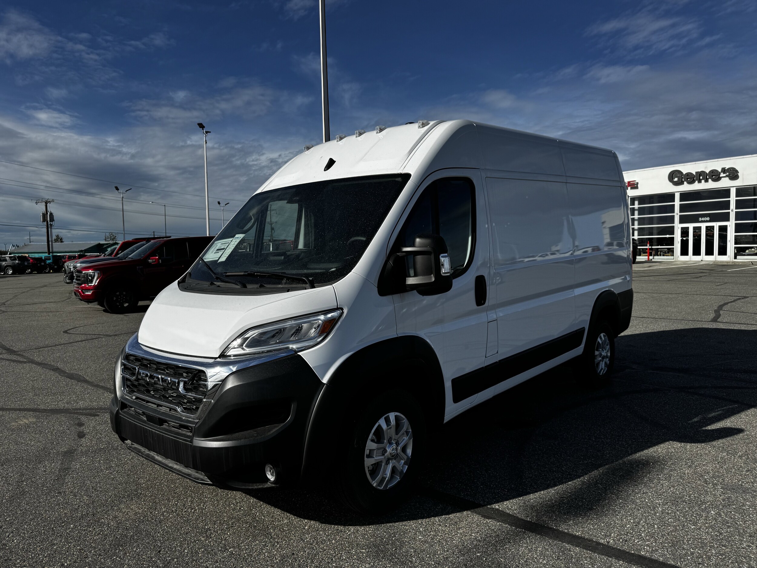2025 Ram ProMaster 2500 Cargo Van photo 3