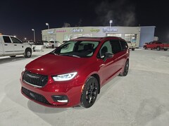 2026 Chrysler Pacifica SELECT AWD Passenger Van