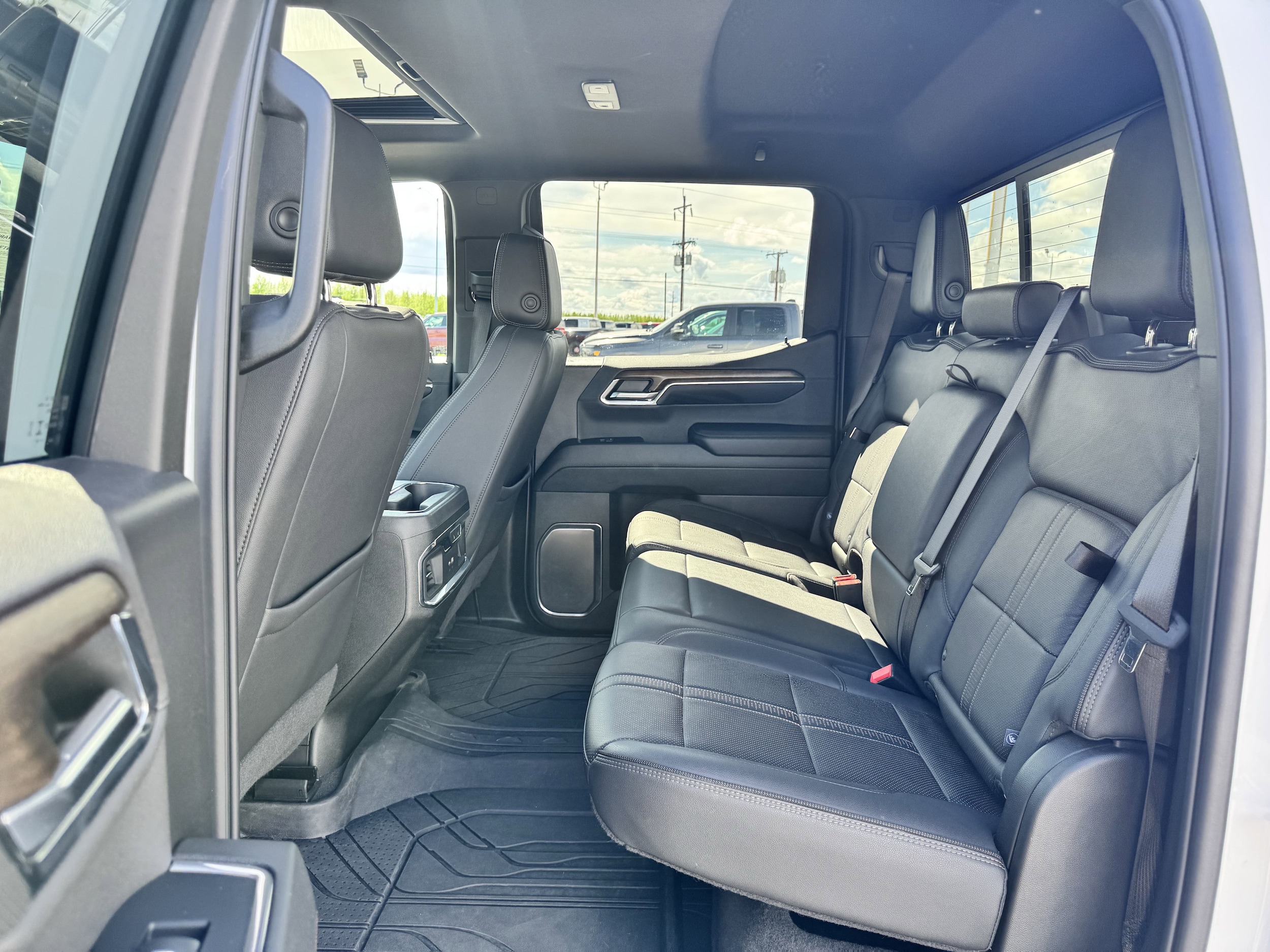 2024 Chevrolet Silverado 1500 High Country - Photo 12