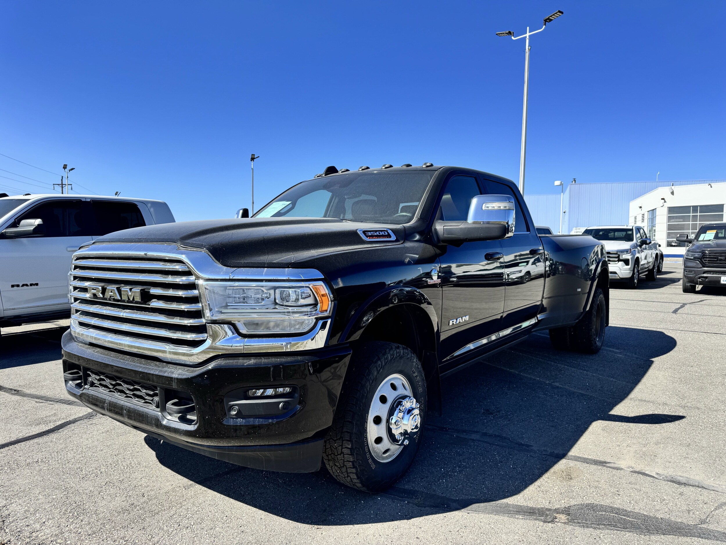 2024 Ram 3500 Longhorn photo 4