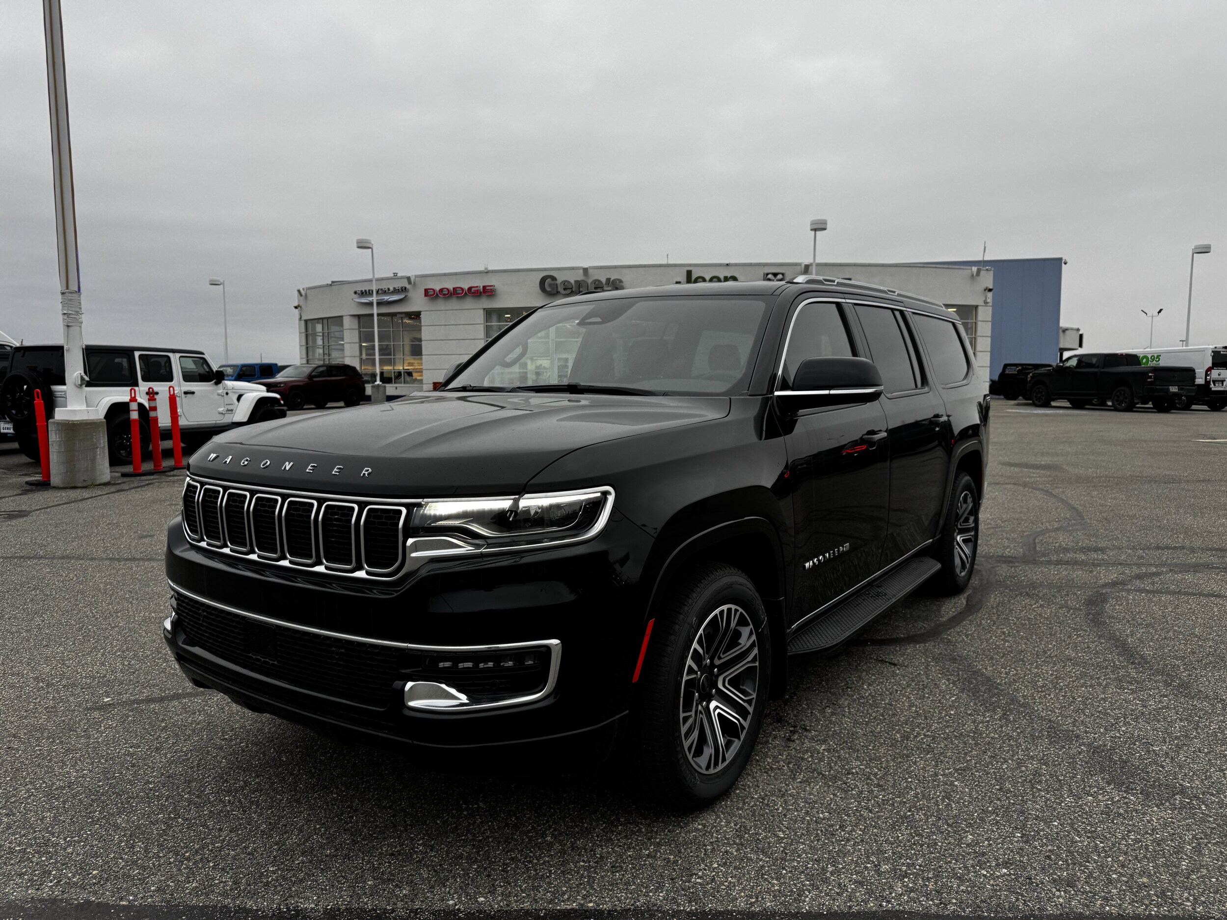 2025 Jeep Wagoneer L Base photo 4