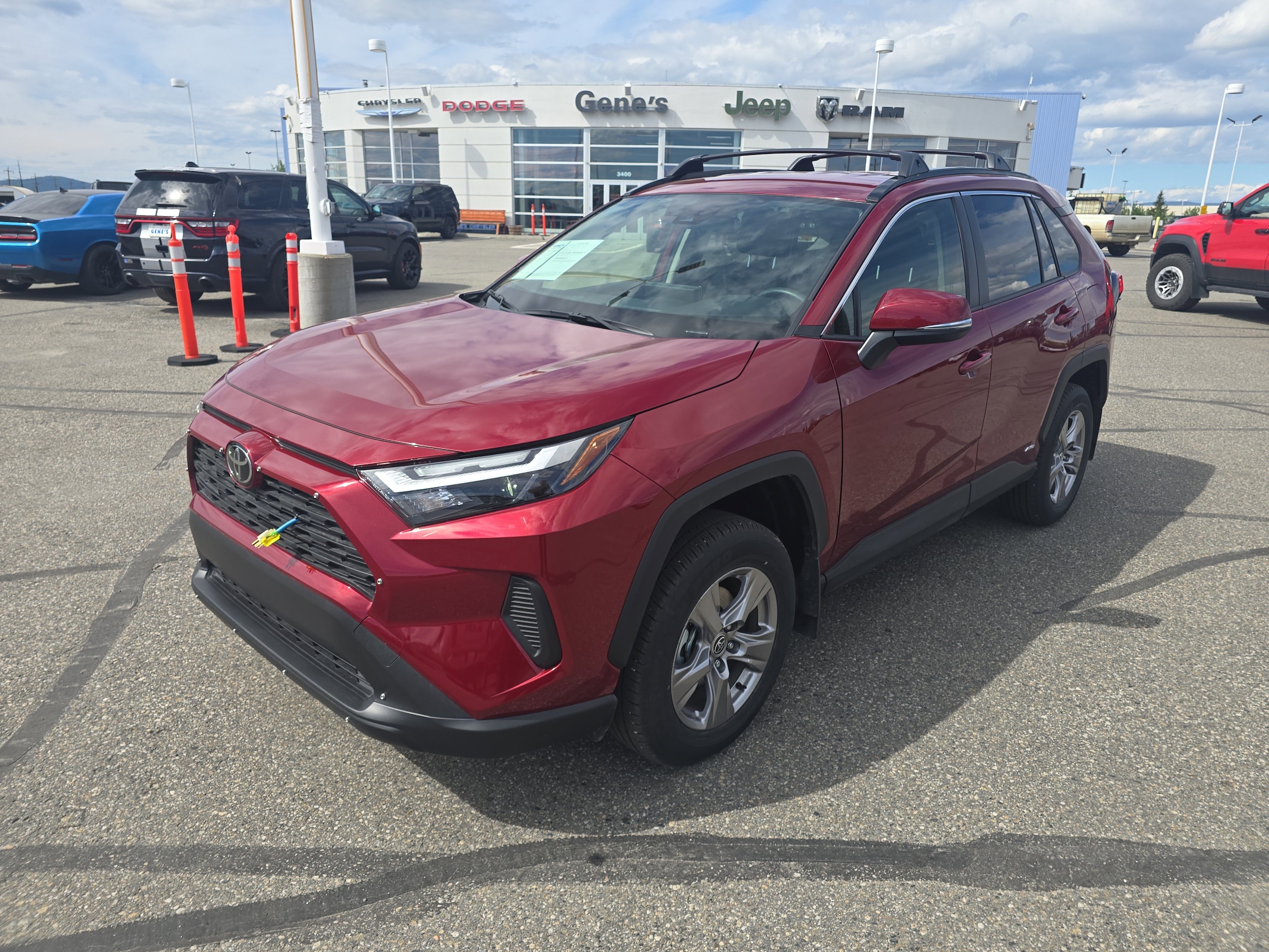 2025 Toyota RAV4 Hybrid LE AWD's photo