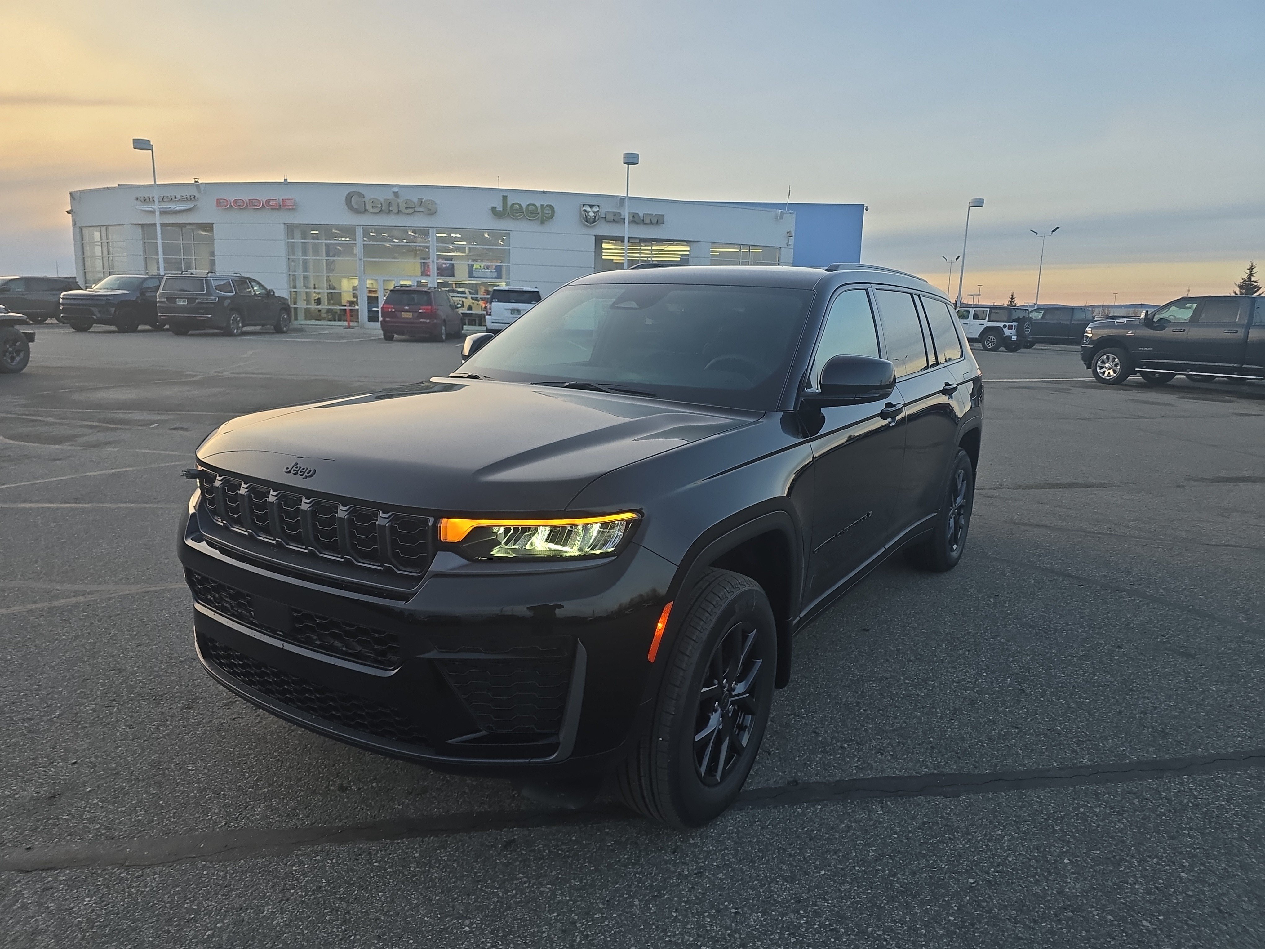 2027 Jeep Grand Cherokee Sport Utility 