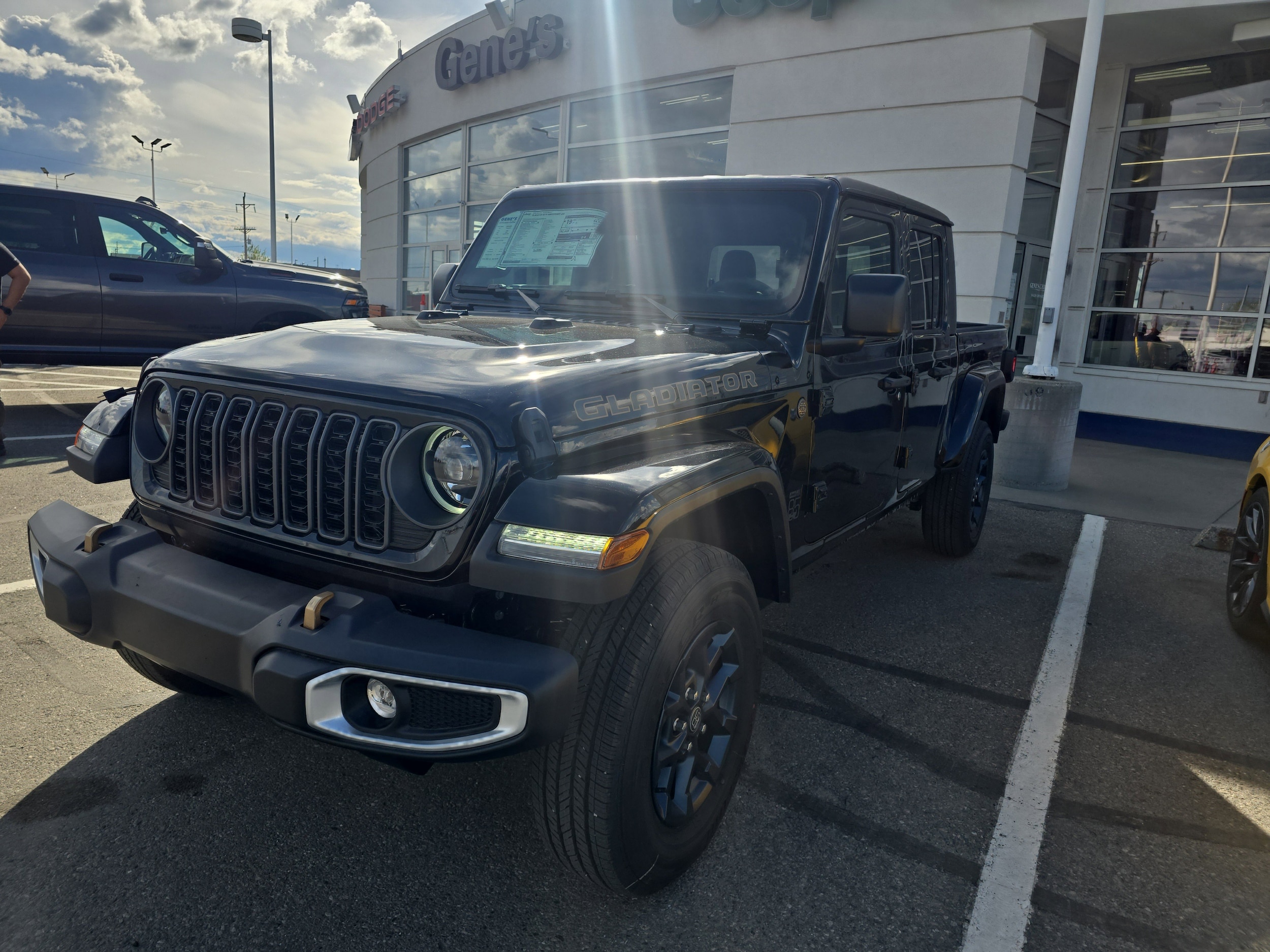 2026 Jeep Gladiator 85th Anniversary Edition Auto's photo
