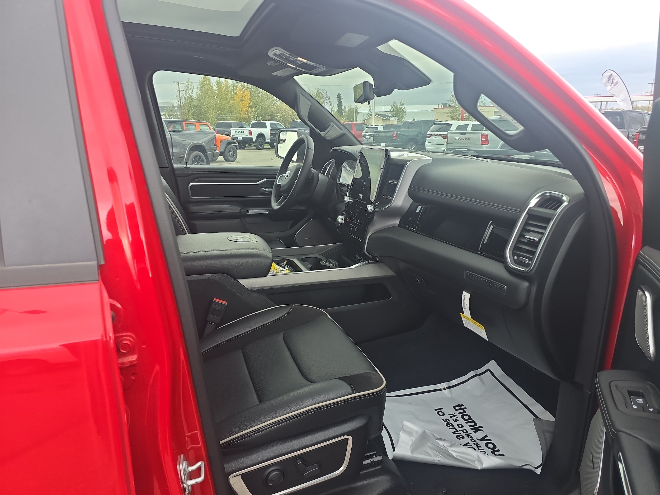 2025 RAM Ram 1500 Pickup Laramie - Photo 8