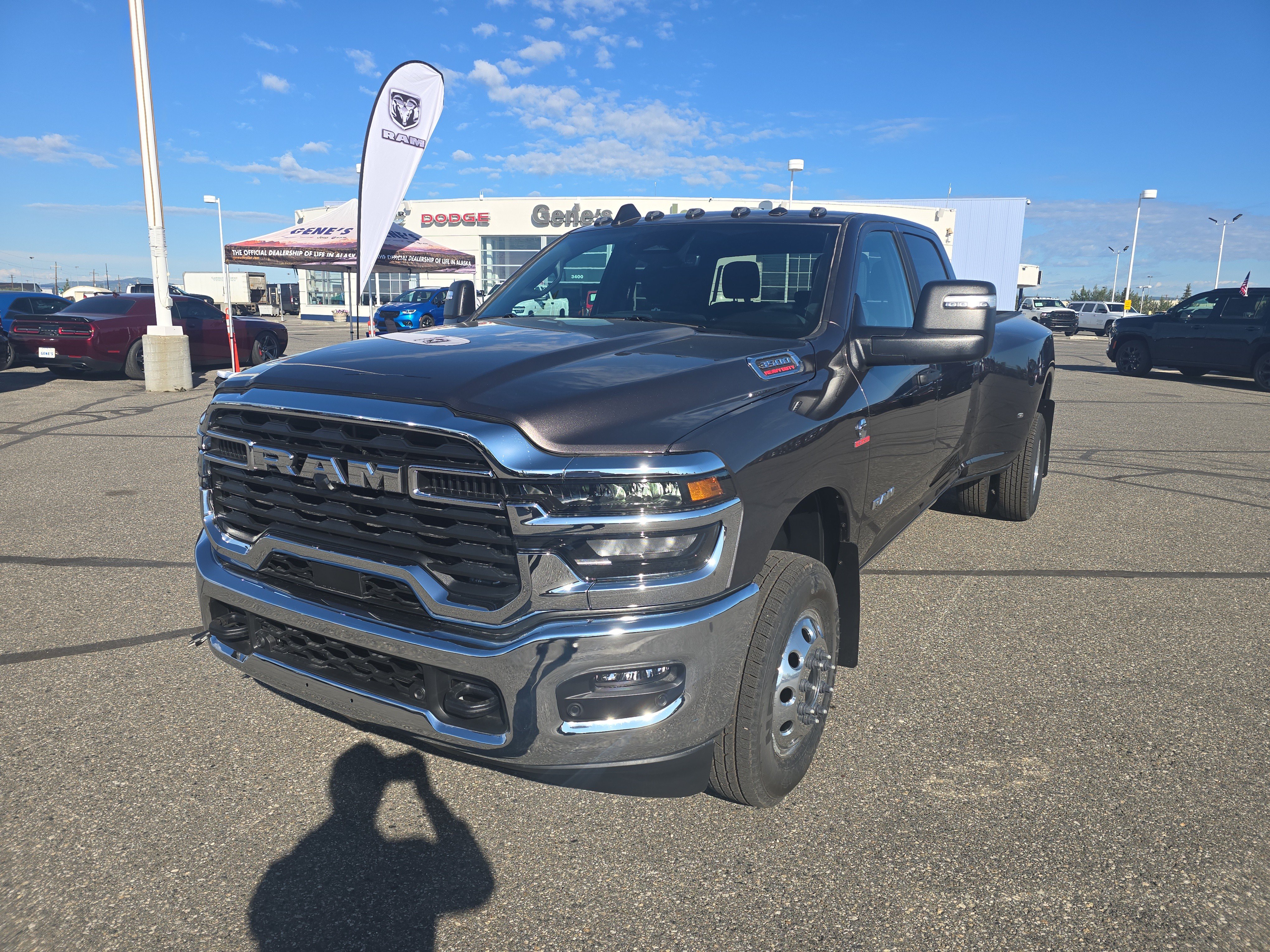 2026 Ram 3500 BIG HORN CREW CAB 4X4 8' BOX Pickup
