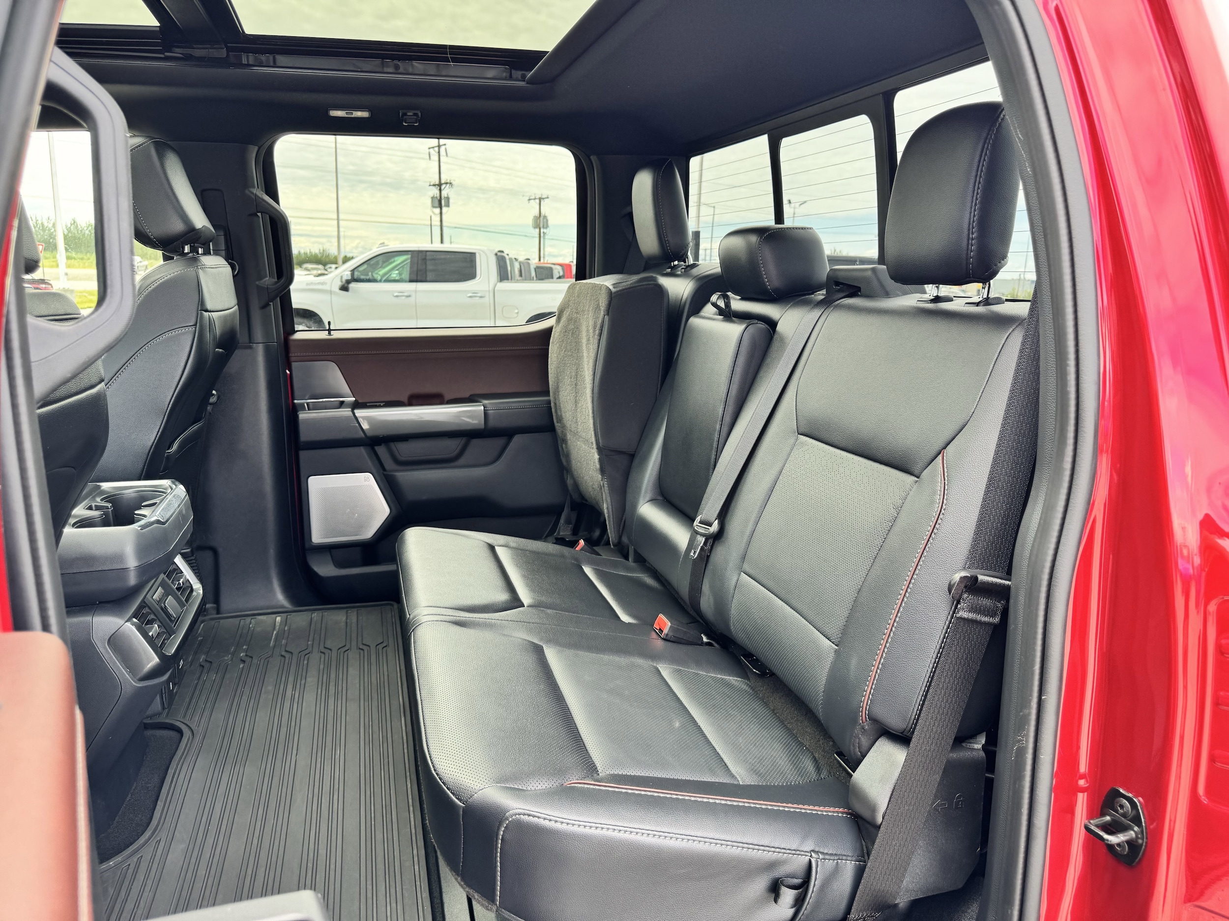 2023 Ford F-150 Lariat - Photo 12