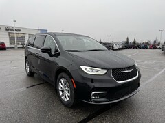 2026 Chrysler Pacifica SELECT AWD Passenger Van
