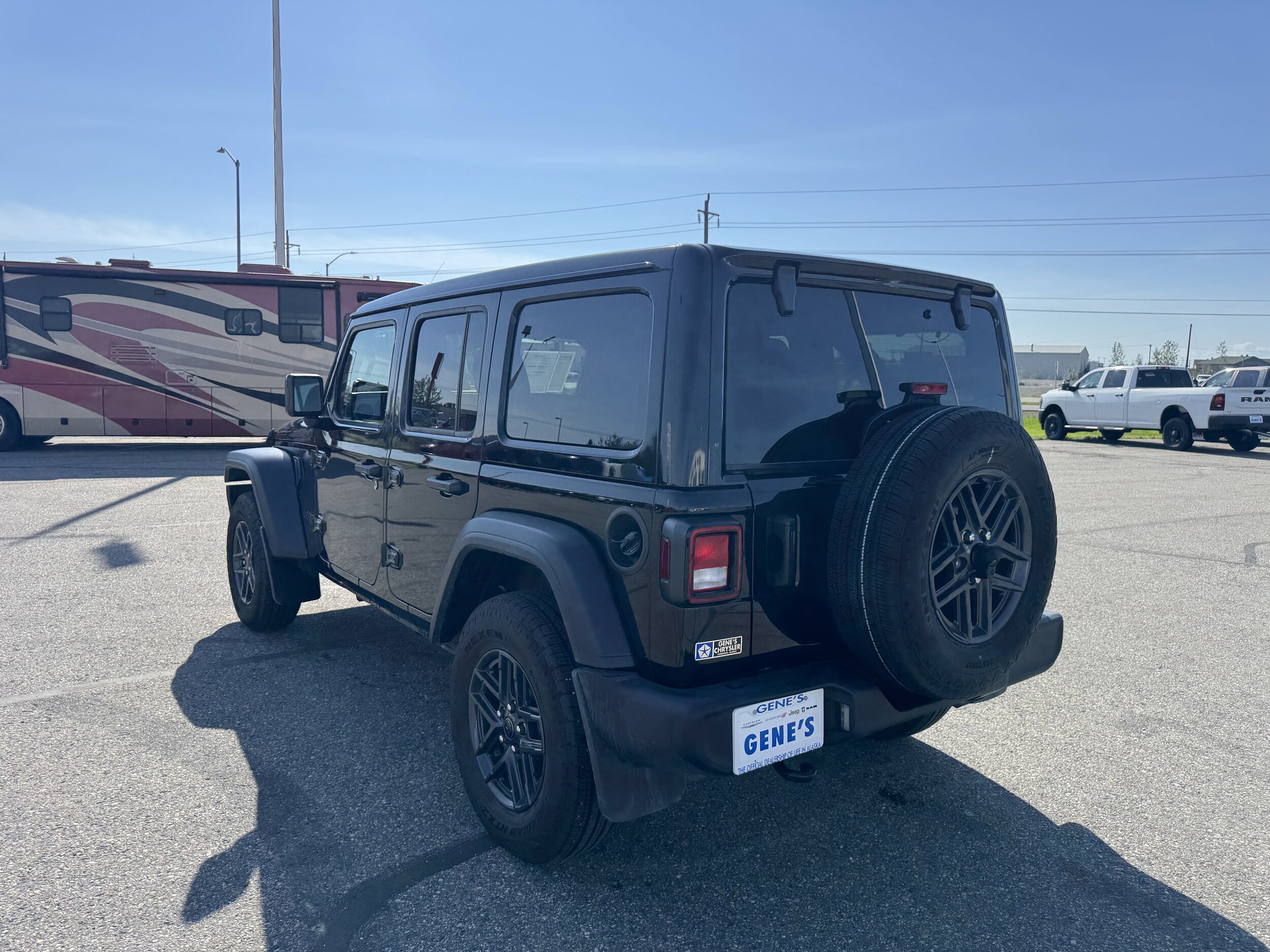 2024 Jeep Wrangler Sport S photo 3