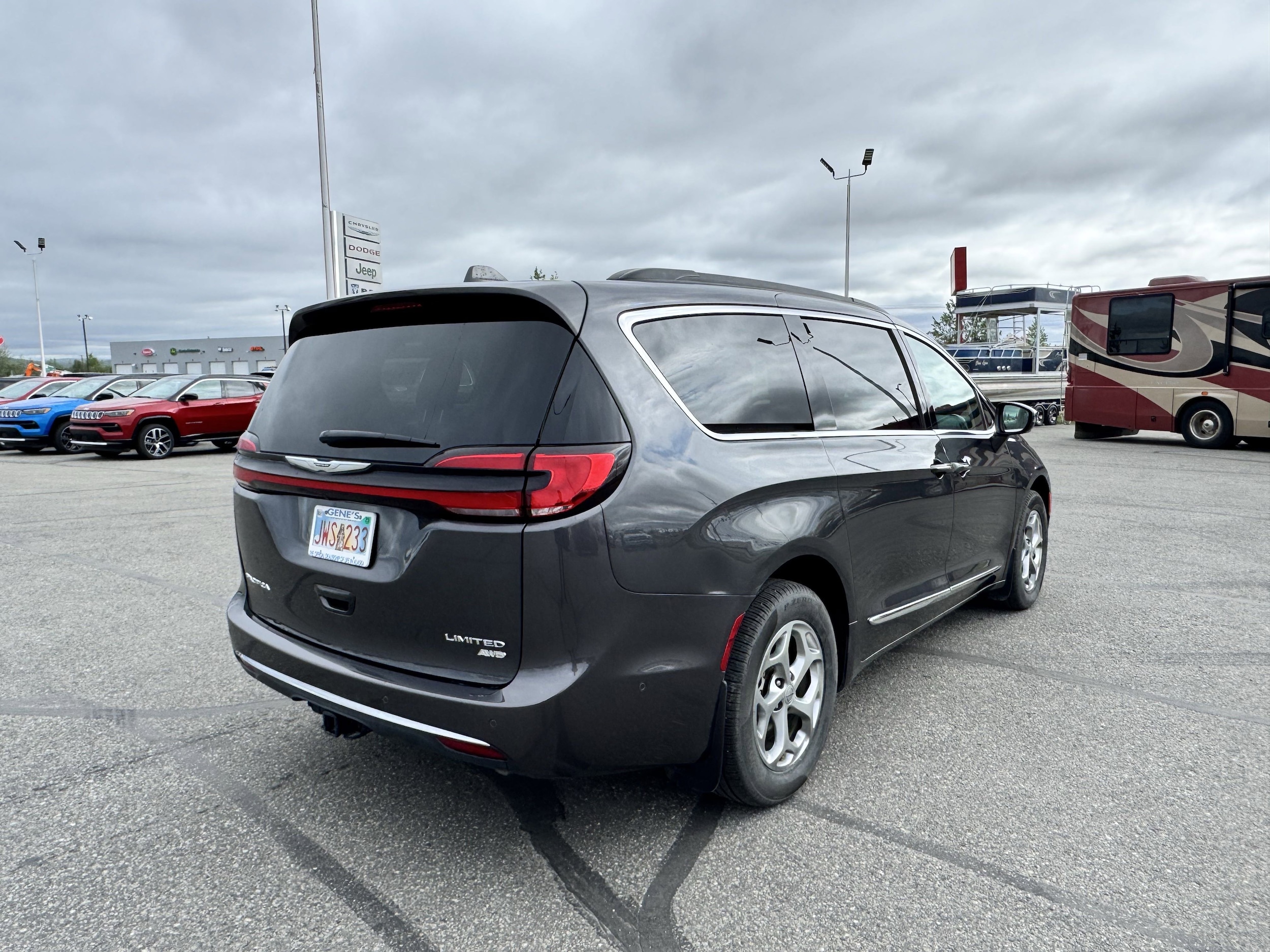 Used 2022 Chrysler Pacifica Limited with VIN 2C4RC3GG7NR183977 for sale in Fairbanks, AK