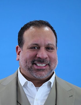 Staff member Jeremy Fillipi from ID_8d95a4e31828