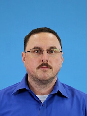 Staff member Bobby Pelkey from ID_76409f89cbdd