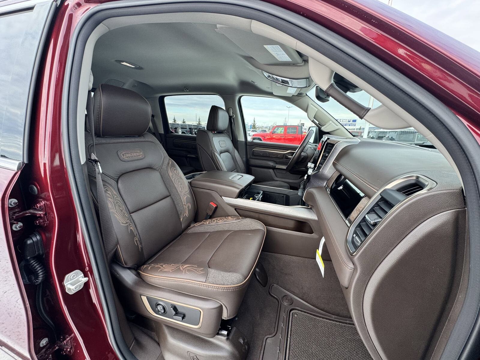 2025 RAM Ram 1500 Pickup Limited Longhorn - Photo 25