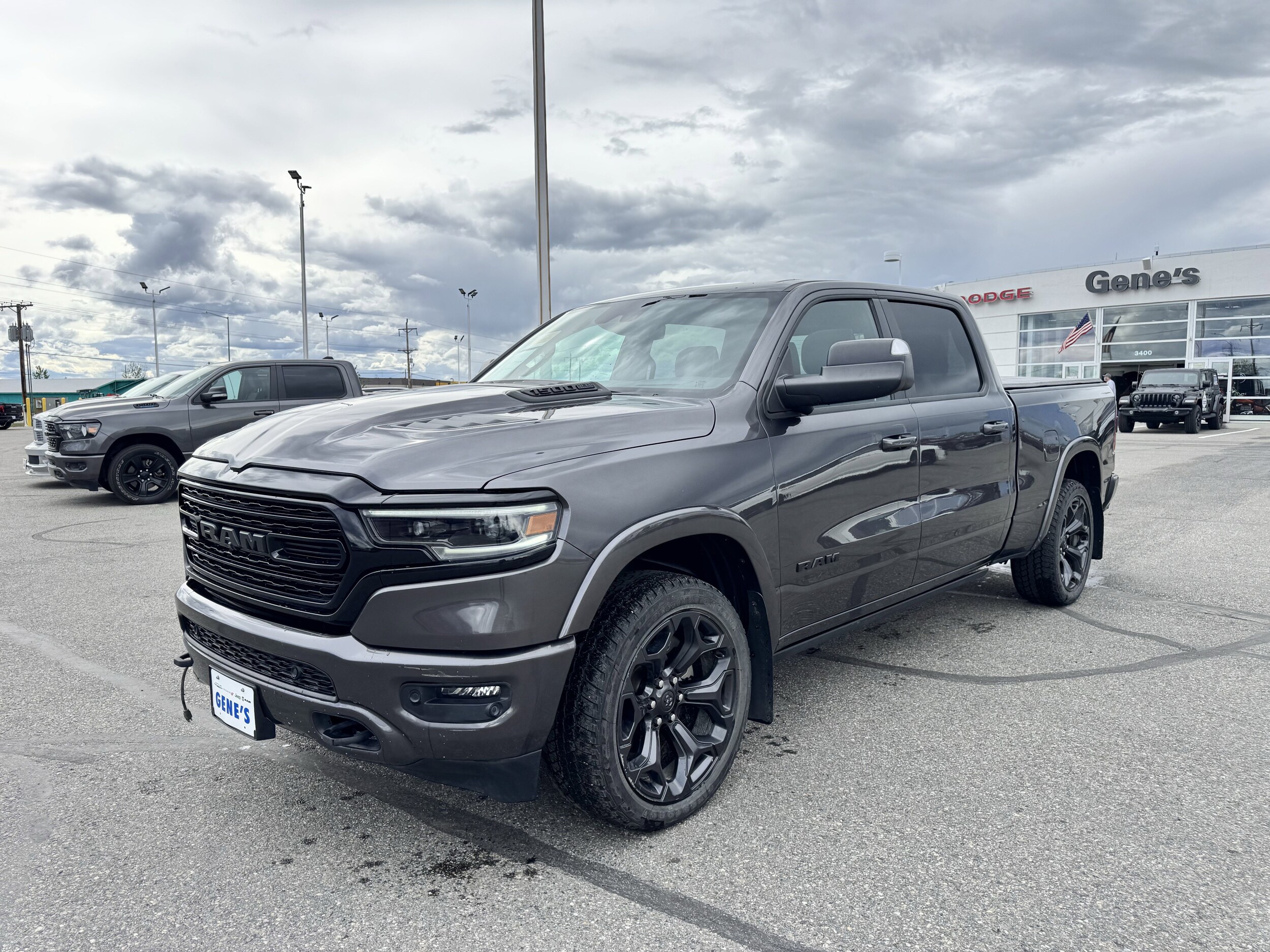 2021 Ram 1500 Limited photo 2