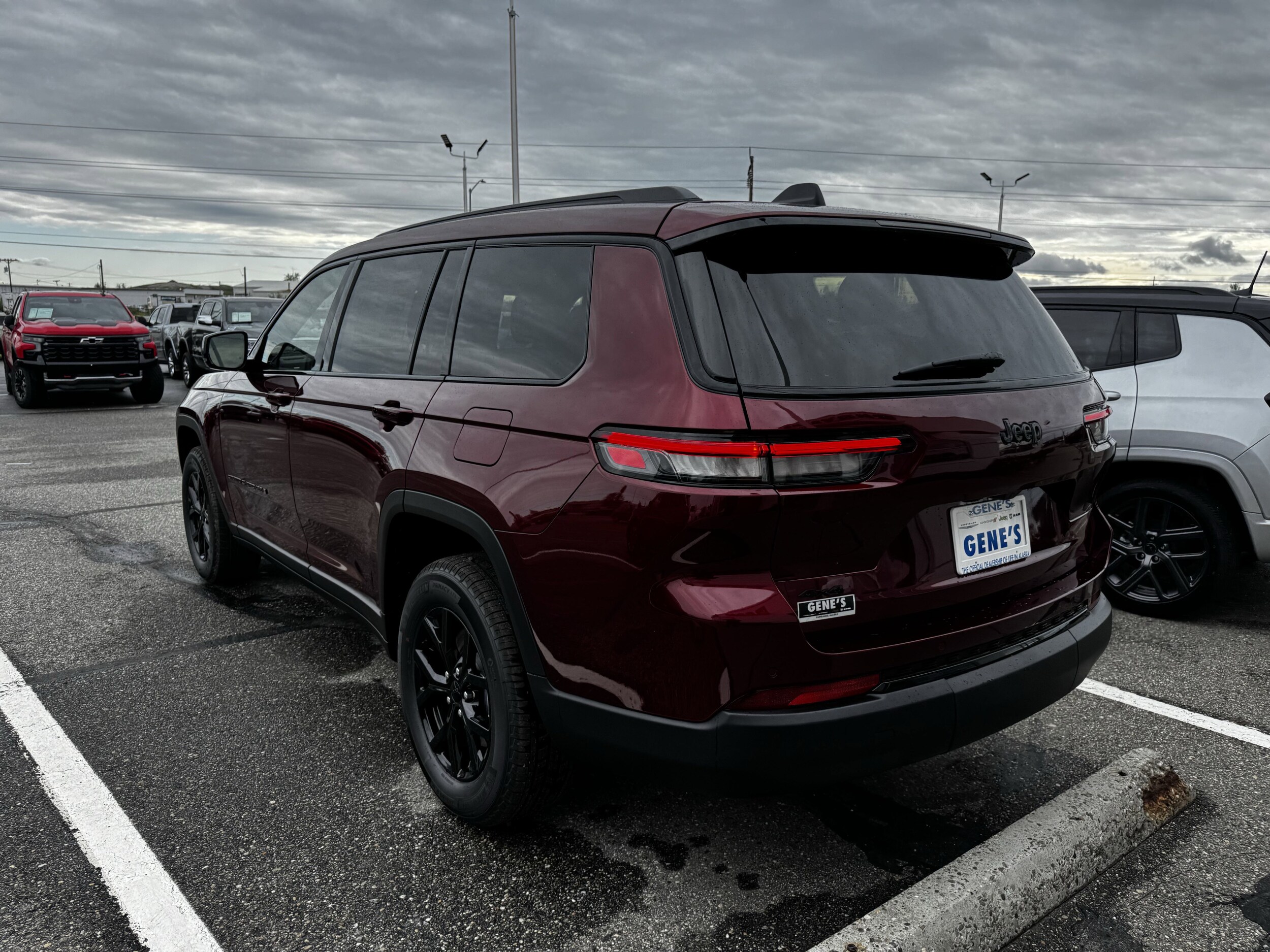 2025 Jeep Grand Cherokee Altitude photo 3