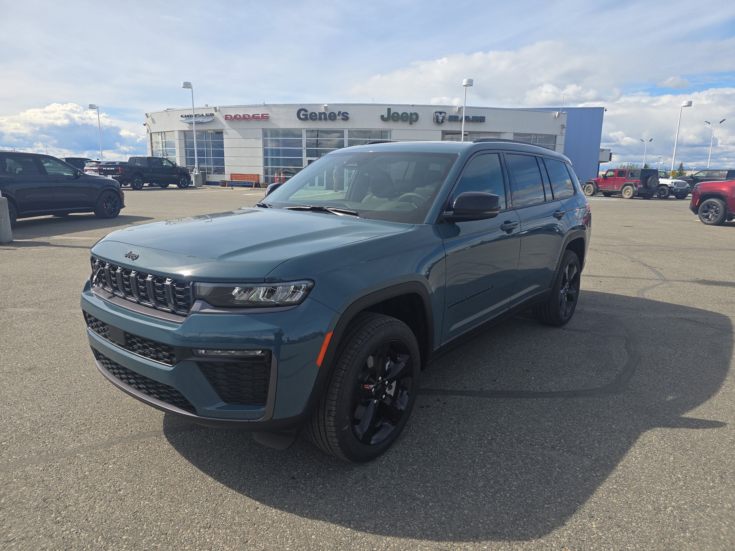 2026 Jeep Grand Cherokee L Limited 4x4's photo