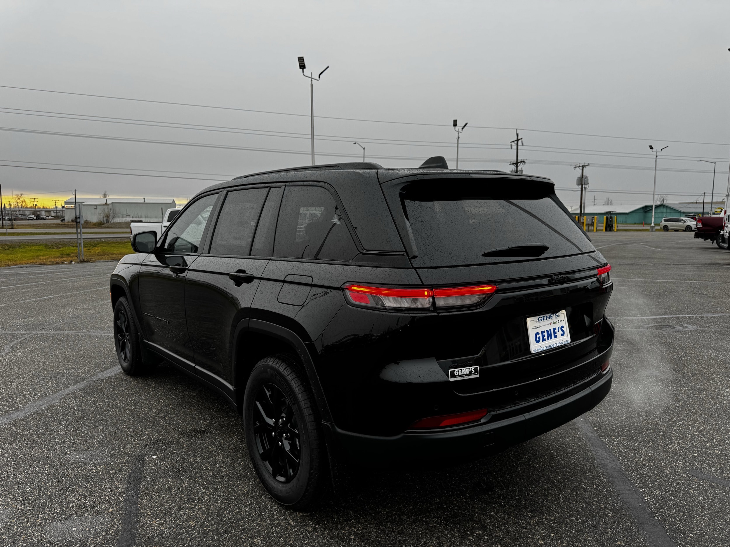 2025 Jeep Grand Cherokee Altitude photo 3